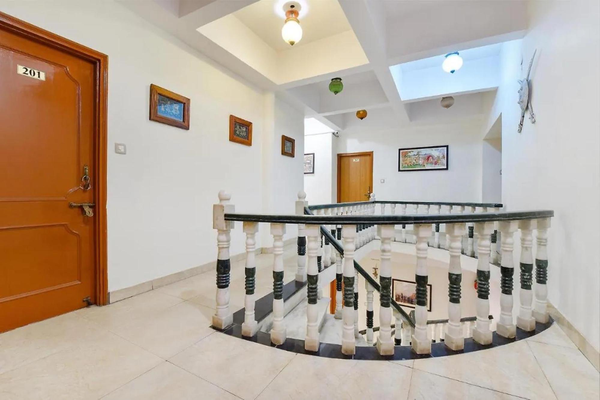 Empire Palace Hotel Udajpur Zewnętrze zdjęcie